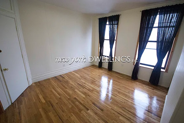 Rented by New York Dwellings LLC | media 20