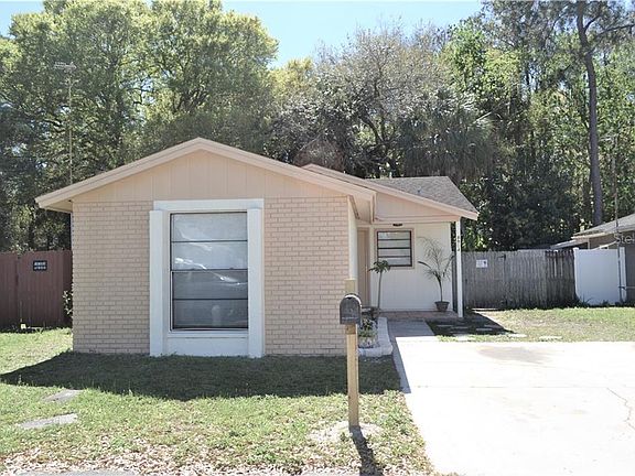 3rd image of 8904 Rosebank Ct