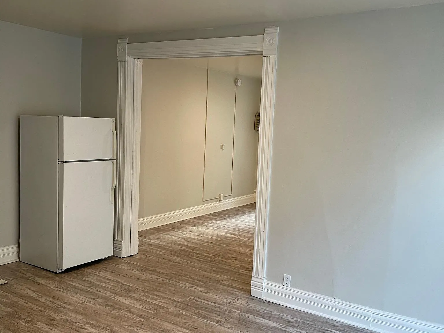 4 bed, 100 sqft, $2,728 — Photo 3