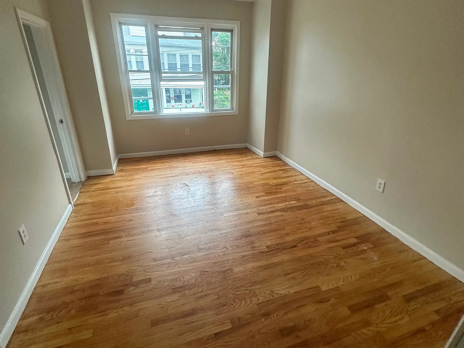 4 bed, $2,650 — Photo 3