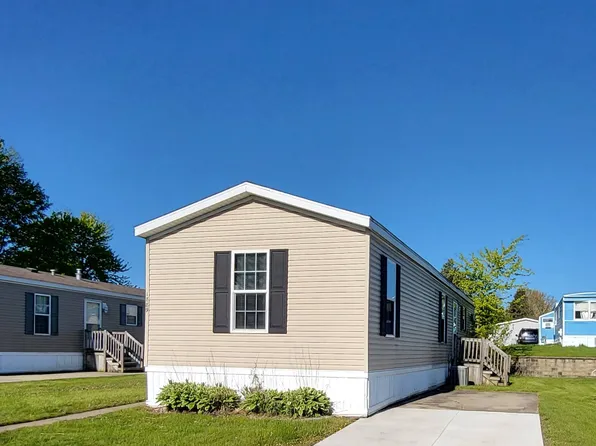1889 Stafford Ct #248, Milford, MI 48381
