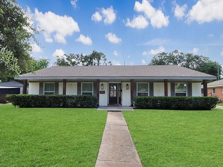 6039 McKnight St — Photo 2