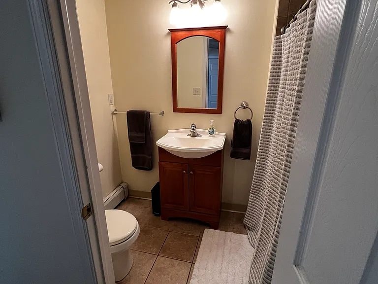 722 Maple St #1 — Photo 6