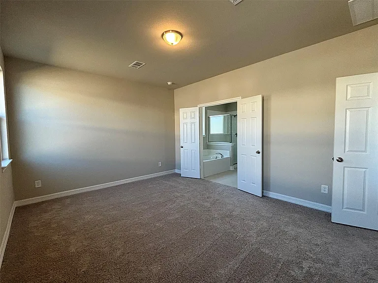 2913 Cliff Ridge Ln — Photo 15