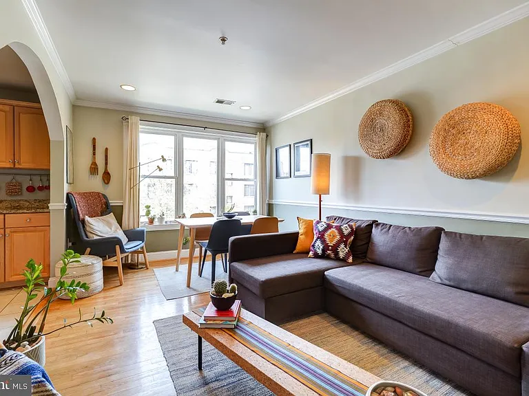 401 Evarts St NE #301 — Photo 7