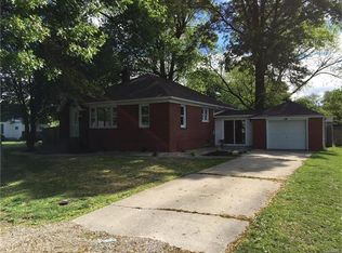 516 N Maple St, Staunton, IL 62088