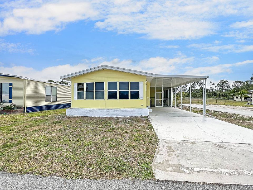 20709 Molokai Ct, Estero, FL 33928 MLS 11172117 Zillow