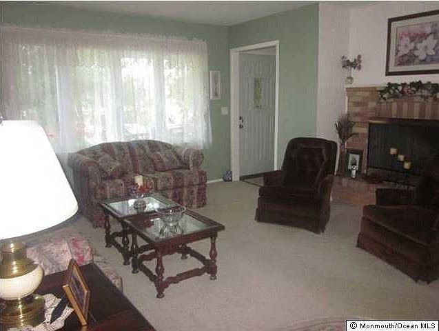 2nd image of 730 S Lake Dr
