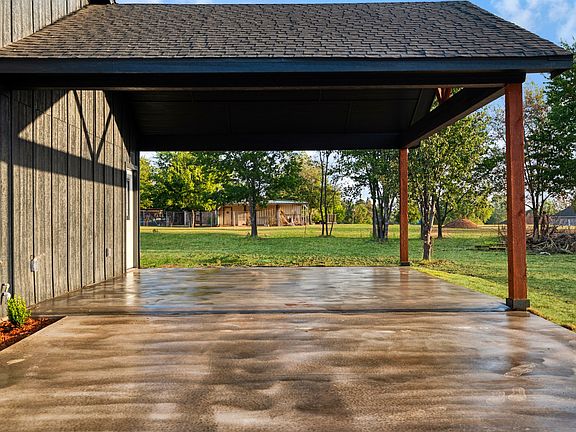 5th image of 175 Helena Dr