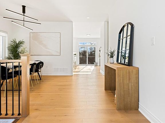 2nd image of 66 Cesar Pl