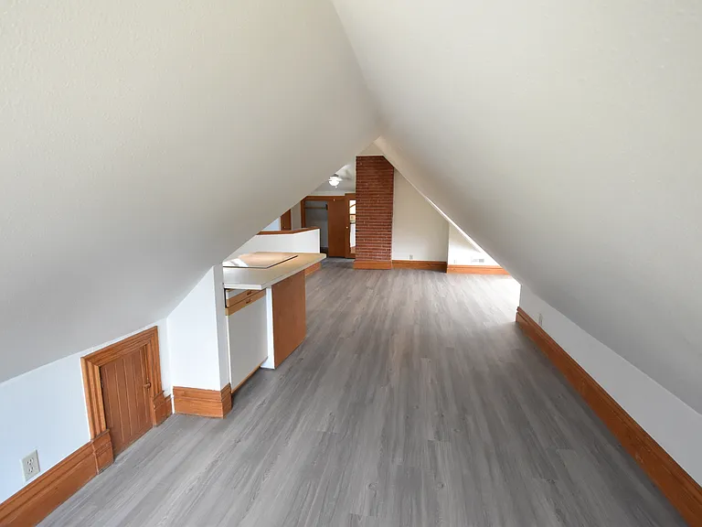 1929 Walnut St #3 — Photo 5