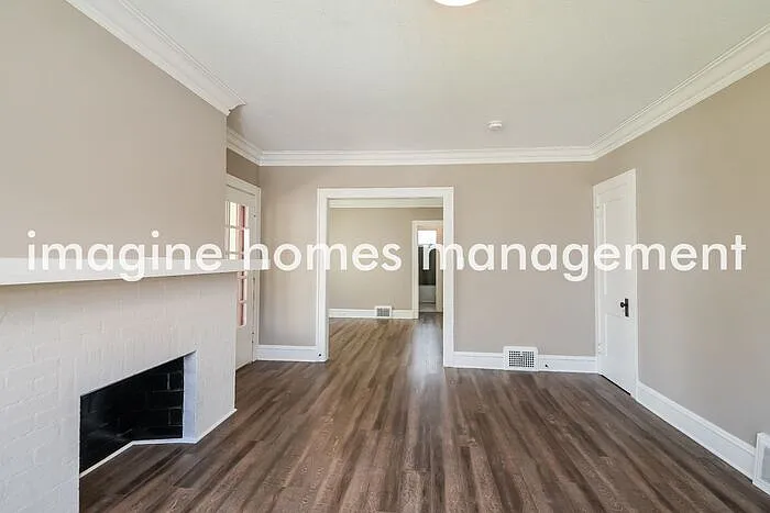 2 bed, 1.0 bath, 990 sqft, $1,449 — Photo 4
