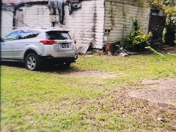 33 E Geeter Rd, Memphis, TN 38109