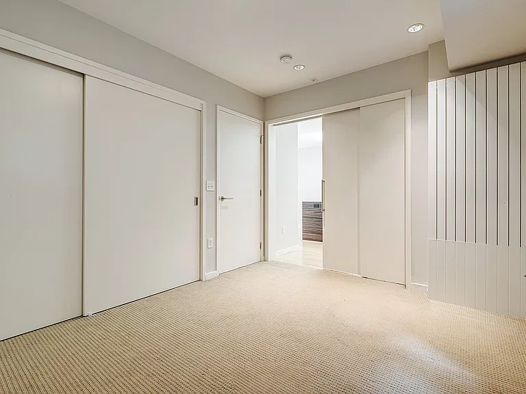 1840 Washington St #202 — Photo 23