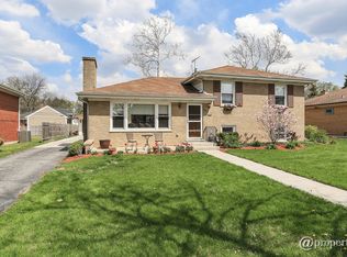893 S Mitchell Ave, Elmhurst, IL