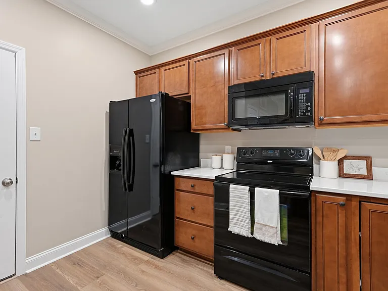 970 Vicar Ln — Photo 11