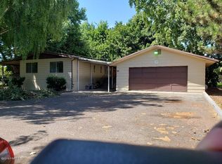 11404 Wide Hollow Rd, Yakima, WA 98908