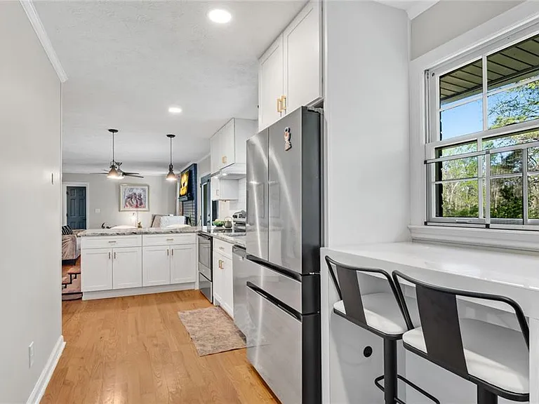 3941 Forest Dr — Photo 16