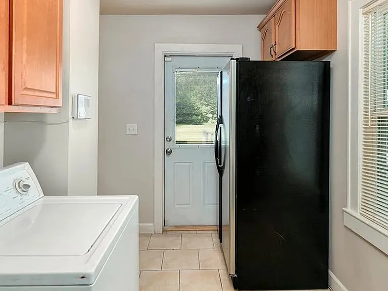 5900 Fontana St — Photo 11