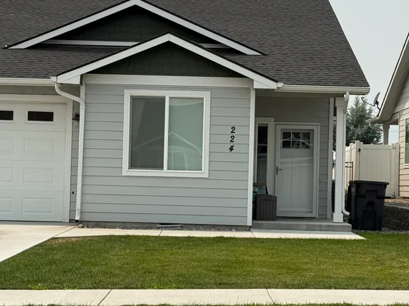224 Claret Dr, Prosser, WA 99350