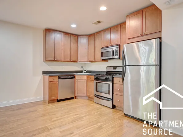 2834 N Albany Ave #G, Chicago, IL 60618
