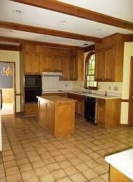 4th image of 125 Cadbury Ct