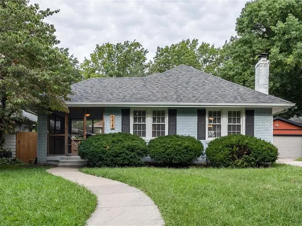 6428 Oak St, Kansas City, MO 64113