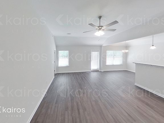 3rd image of 471 McGriff St