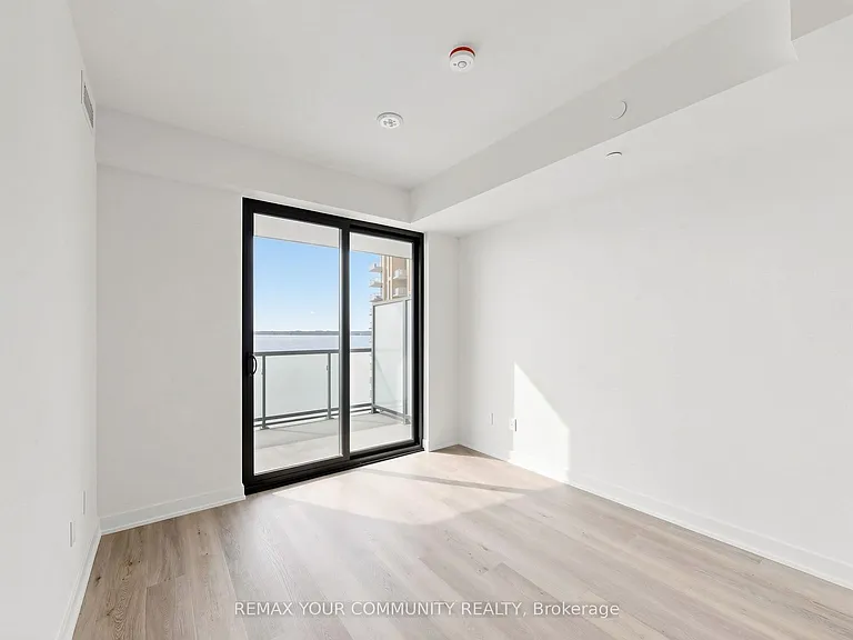 2075 Lakeshore Rd #1607 — Photo 5