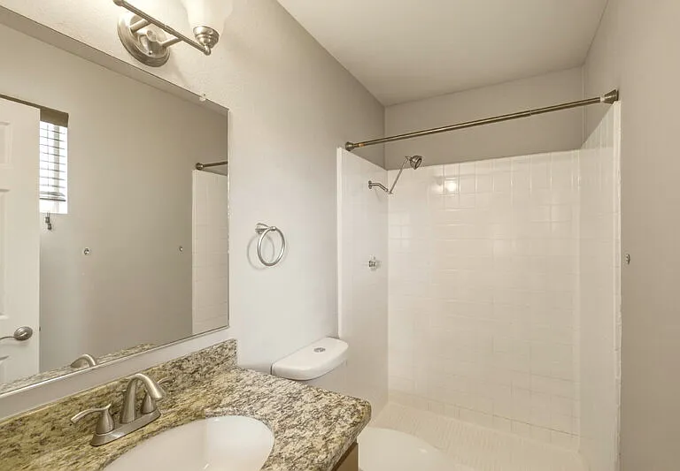 1224 E 9th Ave — Photo 26