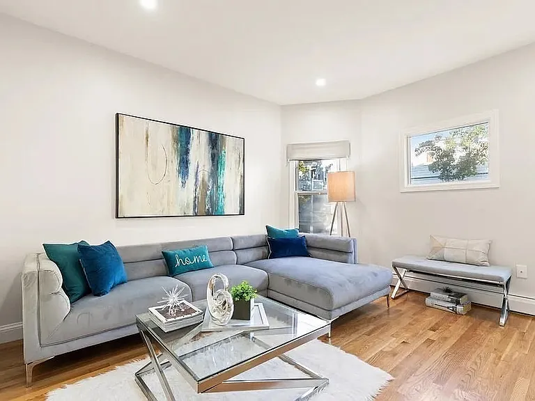 101 Brent St #3 — Photo 2