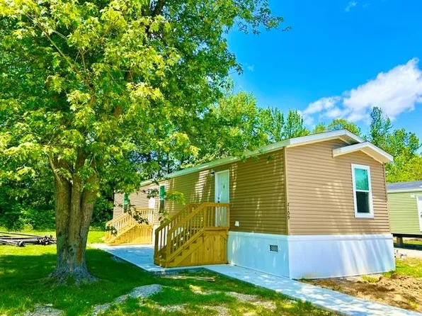 2109 N Hickory Cir W #2109, North Vernon, IN 47265