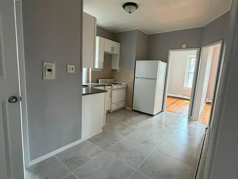 232 Inslee Pl #2R — Photo 1