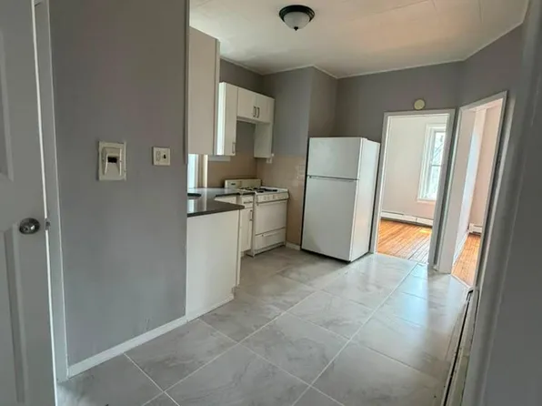 232 Inslee Pl #2R, Elizabethport, NJ 07206