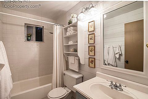 Main floor bathroom