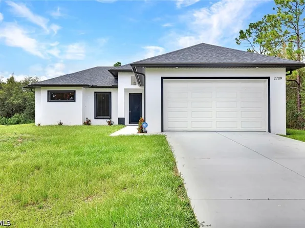 2709 53rd St SW, Lehigh Acres, FL 33976