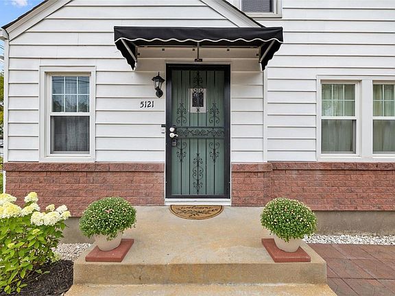 3rd image of 5121 Hilda Ave