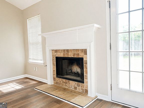 5th image of 140 Tillman Ct
