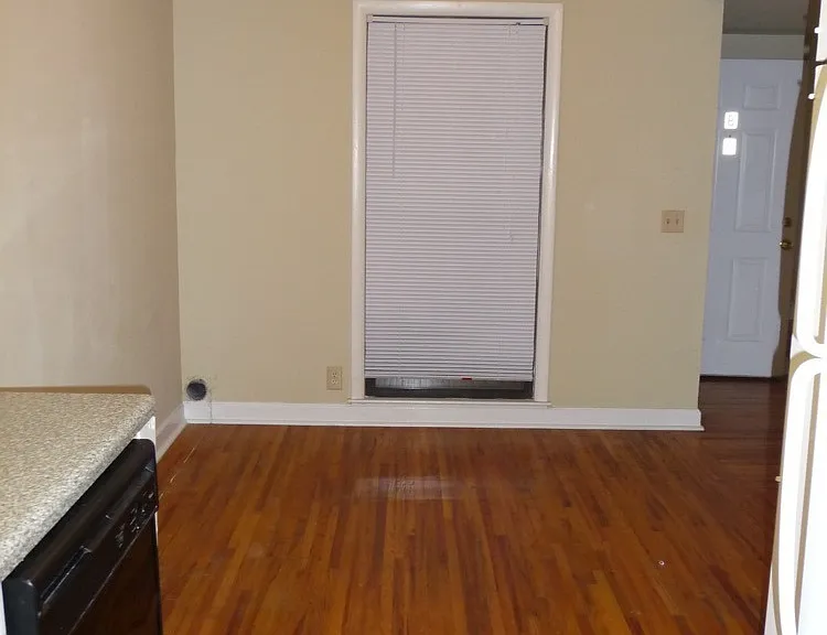 246 White Bridge Rd #C4 — Photo 3