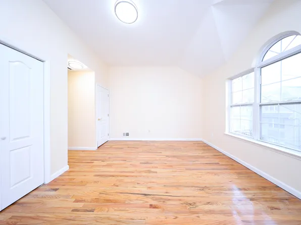 4 Marisa Court image 16 of 30