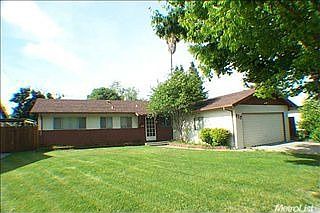 1st image of 417 E Canterbury Dr