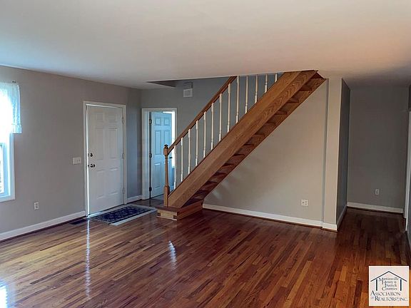 3rd image of 73 Maplewood Ave