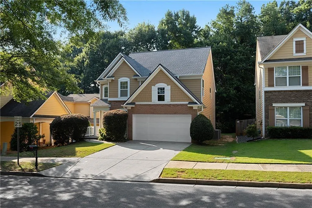4 bed, 3.0 bath, 2238 sqft, $2,800 — Photo 3