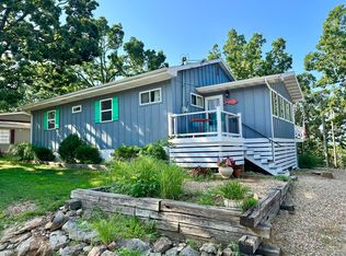 25795 Canyon Dr, Hermitage, MO 65668