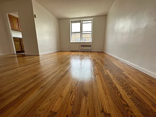 Rented by Premier One Realty LLC | media 1