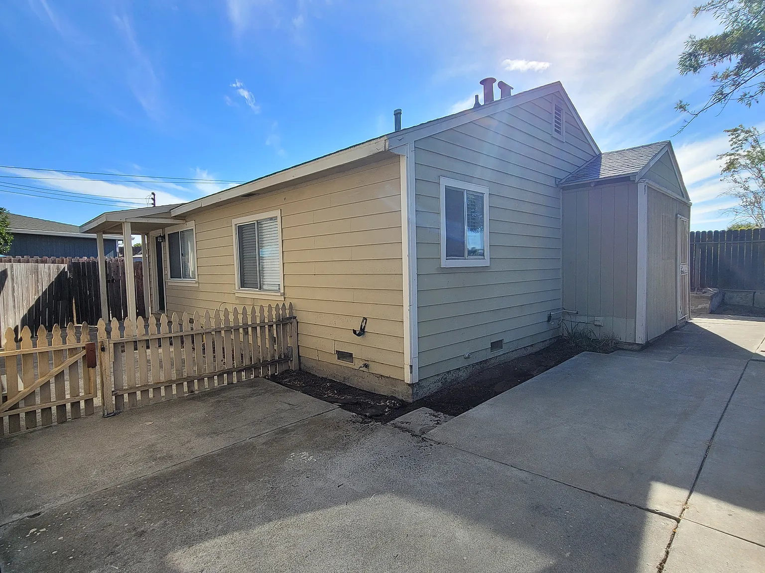 2 bed, 900 sqft, $2,445 — Photo 1