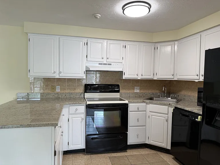 13 Hulbert Rd #13 — Photo 8