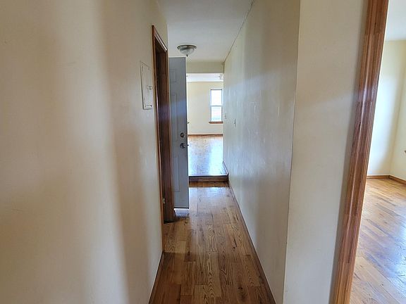 4th image of 2354 Quimby Ave Floor 2