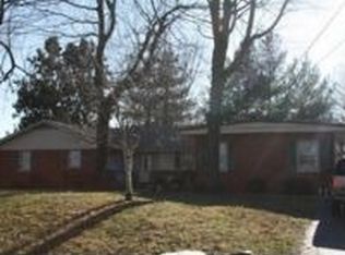 1408 Longview Dr, Campbellsville, KY