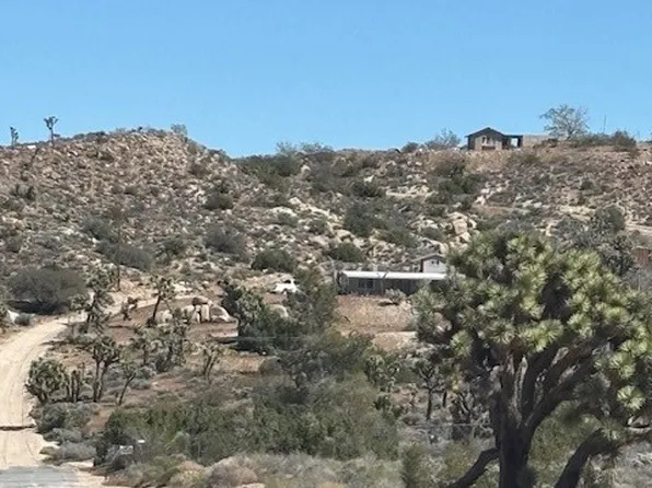 5437 Davis Way, Yucca Valley, CA 92284